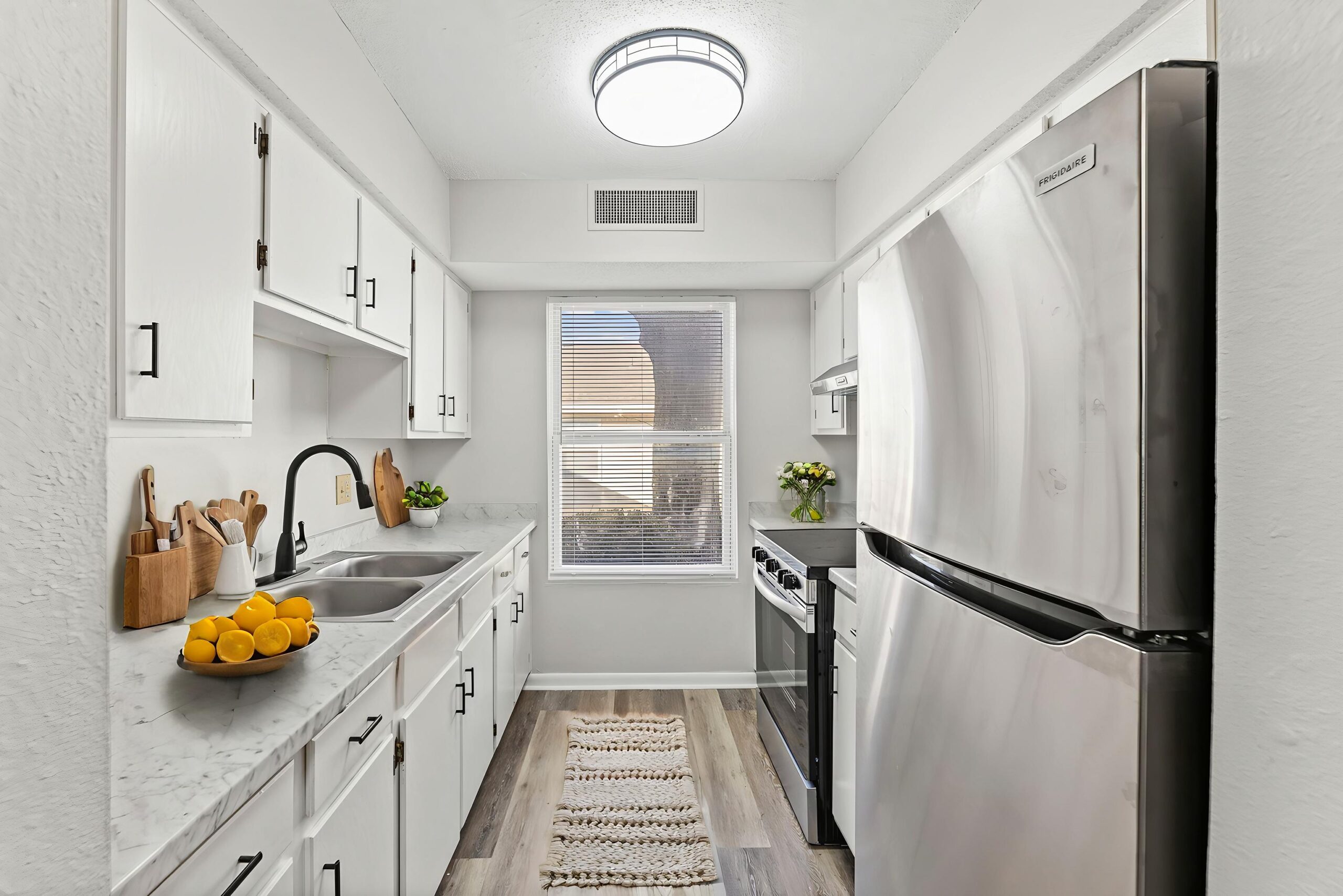 3620-SW-Plass-Ave-B-108 - Kitchen - Scandinavian - 5